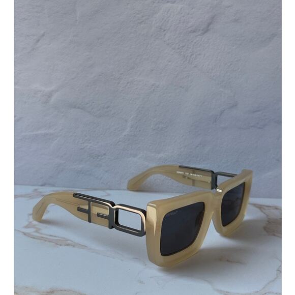 Off-White Other - NEW Off White Boston Beige Square Unisex Sunglasses